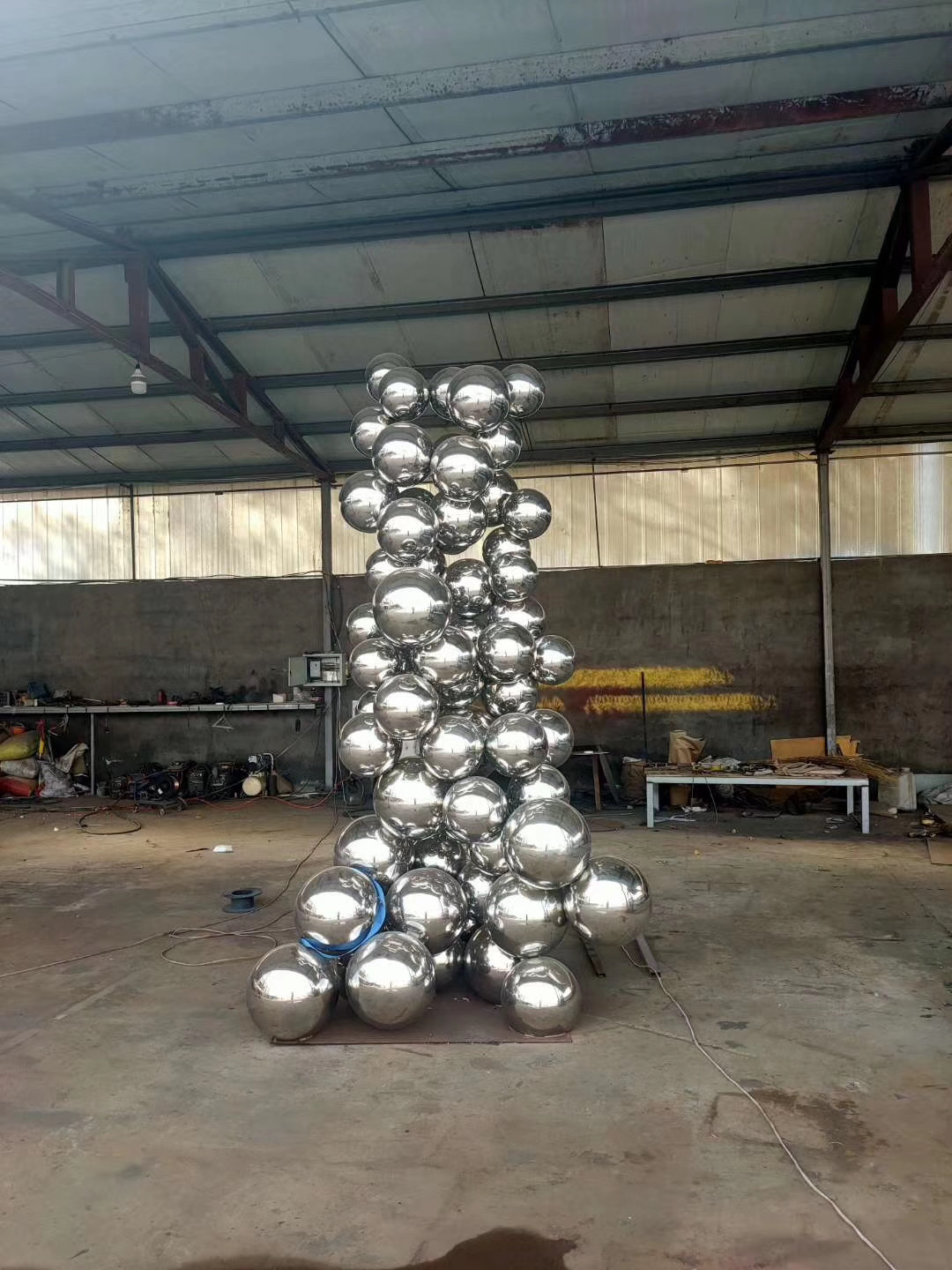 水晶球造型不銹鋼雕塑